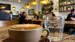 コーヒーは脱水症状を引き起こすのか？最新の研究結果が明らかにしたことは次の通りだ