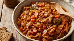 キャベツの煮込みを本当に美味しく作る方法：シェフのコツ